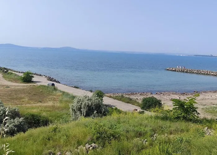 Sea Апартамент Бургас